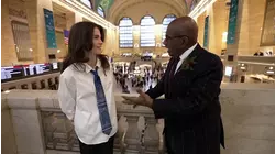 Al Roker Goes on the Job as a Tour Guide at NY's Grand Central
