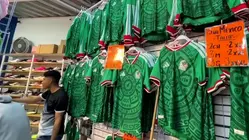 Autoridades mexicanas decomisan mercancía pirata relacionada al Mundial