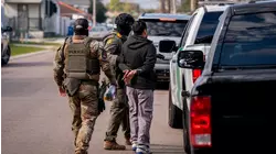 Inmigrantes evitan salir de casa en Nueva Orleans tras el inicio del operativo 'Catahoula Crunch'