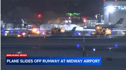 Small plane slides off runway at Midway amid holiday travel