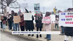 Anti-ICE protesters in Bridgeport and Fairfield demand justice in wake of fatal Minneapolis shooting