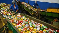 Why The US Loses $800M A Year In Unrecycled Aluminum Cans