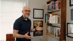 Oak Park, Illinois author DJ Corchin boosts bookshops: 'Fighting for their right to survive'