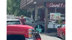 Vehicle crashes into Yorktown Heights Carvel