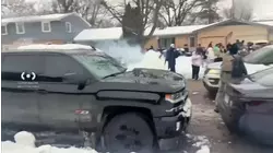 Varias personas tienen que ser atendidas por exposición a químicos tras operativo de ICE en Chicago