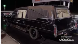El Caddy Hearse llega a la pista de carreras para demostrar su potencia