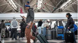 How to Be a Tech-Savvy Traveler to Save Time and Money