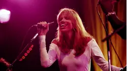 Carly Simon reveals Parkinson's disease diagnosis