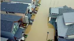 Washington residents evacuate amid catastrophic flooding