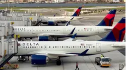 Delta Jet Hit By Firework While Landing in Chicago on July 4