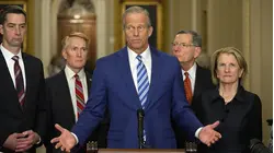 Urgent negotiations as pressure builds on lawmakers over long airport lines