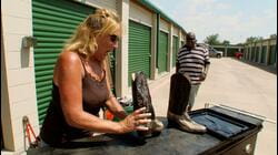 Storage Wars: Texas: Snake, Rattle, and Roll