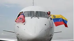 La Casa Blanca celebra el primer vuelo comercial entre EE.UU. y Venezuela en 7 años