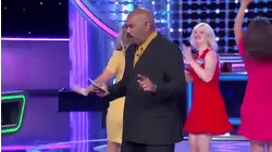 Can Tracy score 200 points on her own?? | Family Feud