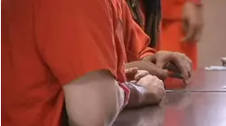 Advierten posible liberación de presos con enfermedades mentales en California