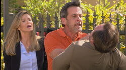 Manuel defiende a Chivis