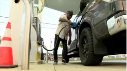 Record-high Labor Day gas prices as millions fly home after holiday weekend