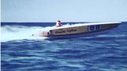 Thrillseekers : Boat Racing, Horses & Tandem Surfing!