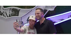 Pediatric cancer survivor from Massapequa gets surprise visit from Mets' David Wright