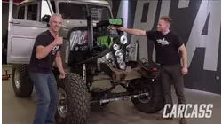 El Chevy M1010 recibe más potencia unas llantes inmensas para la aventura en el lodo definitiva