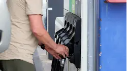 Gas Prices Rise Back to $4 a Gallon as US-Iran War Escalates
