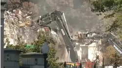 White House East Wing demolished to build $300 million ballroom