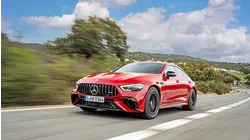 A limousine with power or a sports car with space? Mercedes-AMG GT 63 S E Performance