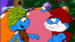 Los Pitufos Celebran Al Navidad