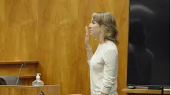 Wife of doctor testifies husband attacked her on cliff in Hawaii