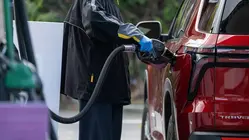 Este es el impacto económico del cierre del estrecho de Ormuz en Irán