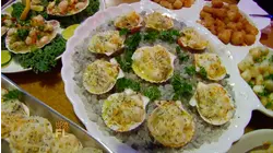 How To Do Scalloping And Paddleboarding