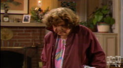 ALF: S2 E19 - You Ain't Nothin' But a Hound Dog