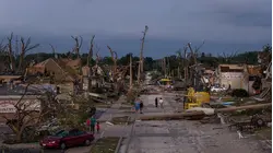 Tornado Flattens Wisconsin Neighborhoods as Storm Moves East