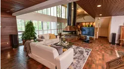 Mish & Phi's Escape From the Limelight