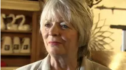 Alison Steadman and Larry Lamb