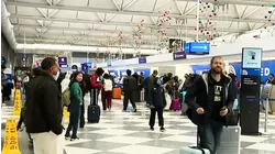 Cerca de 1,350 vuelos tuvieron que ser cancelados por el mal tiempo en dos aeropuertos de Chicago