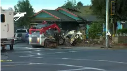 Suspect dead, deputy hospitalized after chase and crash in Tulare County, authorities say