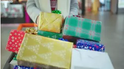 Watchin Your Wallet: Holiday Spending Trends