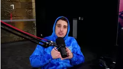 Among Us with Custom Skin / I Broke Among Us