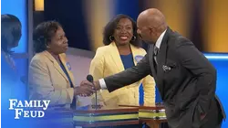 Steve meets Dianna! | Family Feud