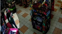 Video shows Nick Reiner at gas station and LAPD arresting him for parents' murder