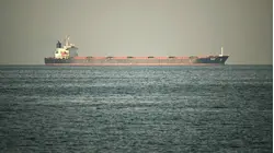 El régimen iraní amenaza con incendiar cualquier barco que cruce el estrecho de Ormuz