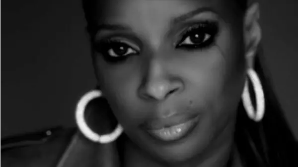 Someone To Love Me Naked By Mary J Blige Ft Lil Wayne And Diddy Vevo Pop Xumo Play