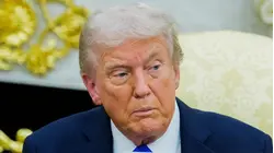 Trump Suspends Military Escorts in Hormuz 1 Day Into Operation