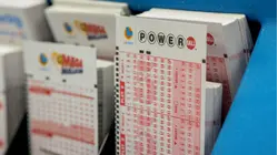 Powerball Surges to $905M Ahead of Monday Night Drawing