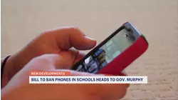 New Jersey state lawmakers advance school cellphone ban