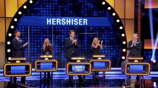 Kurt Warner vs. Orel Hershiser on Celebrity Family Feud!, Celebrity Family  Feud, Kurt Warner, It's #KurtWarner vs. #OrelHershiser on  #CelebrityFamilyFeud! 🏈😲⚾️ #SteveHarvey, By Family Feud