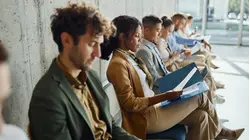 Aumenta el desempleo funcional en Estados Unidos, según estudio